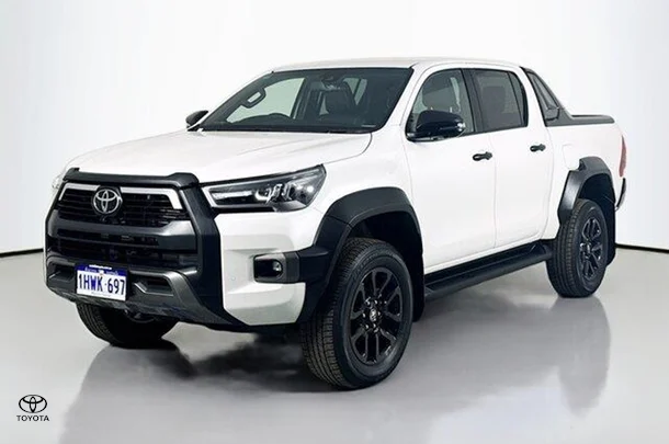 2023 Toyota Hilux Rogue image 4