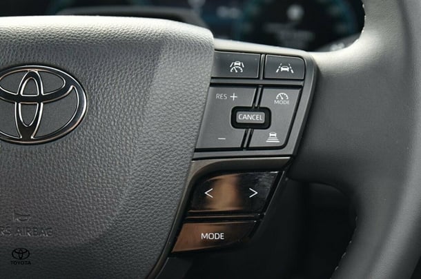 2024 Toyota C-HR Hybrid Koba 2WD image 17