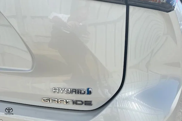 2023 Toyota Kluger Hybrid AWD GRANDE image 11