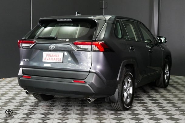 2025 Toyota RAV4 Hybrid GX 2WD image 4
