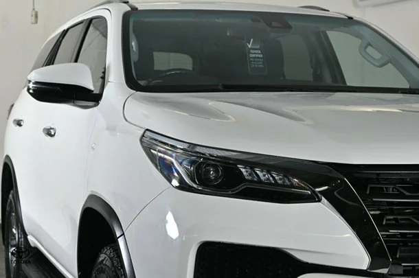 2023 Toyota Fortuner GXL image 4