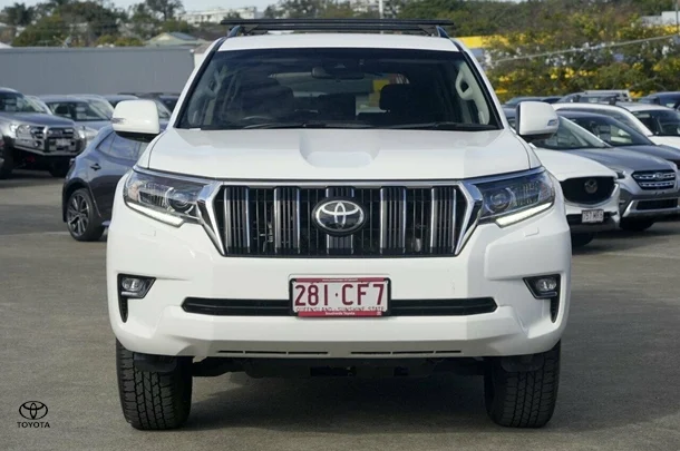 2021 Toyota Prado GXL image 4