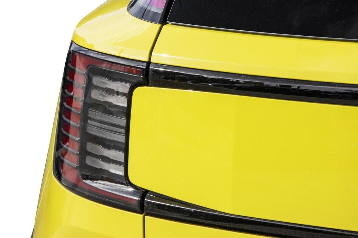 2024 Volvo EX30 Single Motor Extended Range Ultra Auto MY25 image 17