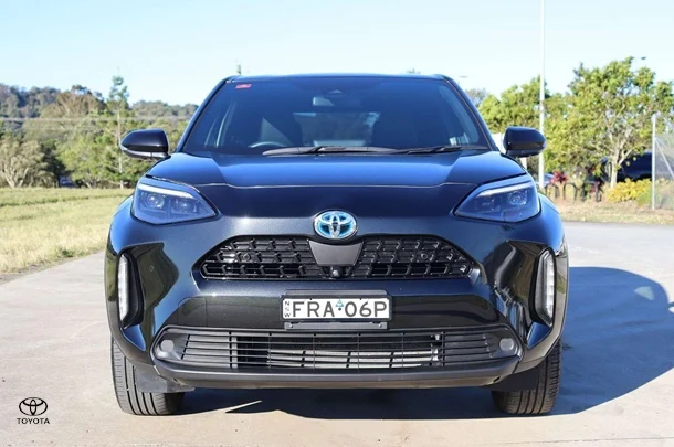 2022 Toyota Yaris Cross Hybrid Urban image 2