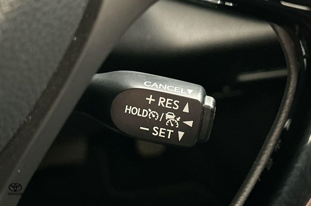 2023 Toyota CH-R GXL-2WD image 28