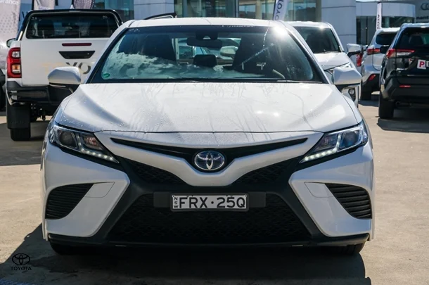 2019 Toyota Camry Hybrid Ascent Sport image 4
