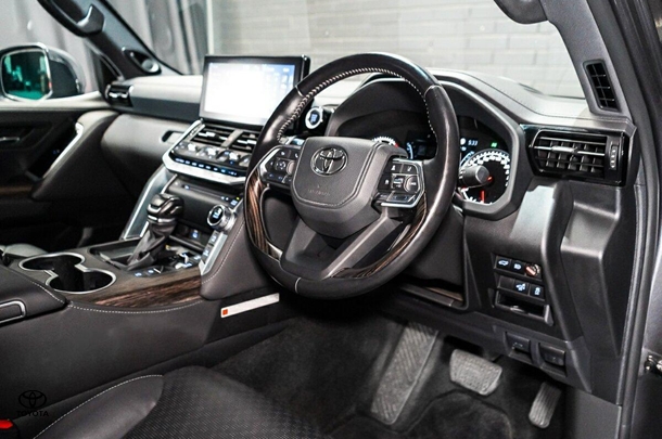 2022 Toyota Landcruiser Sahara image 21
