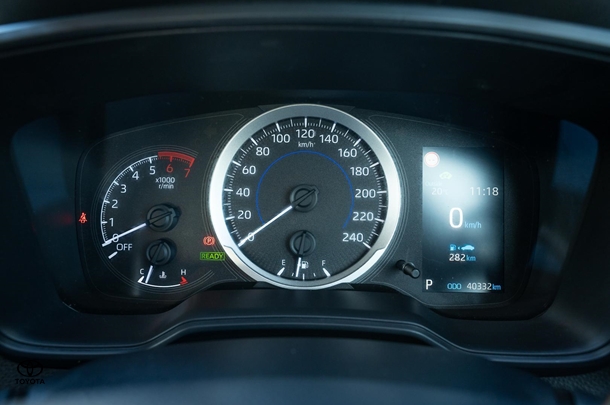 2020 TOYOTA Corolla Sedan Hybrid Ascent Sport image 11