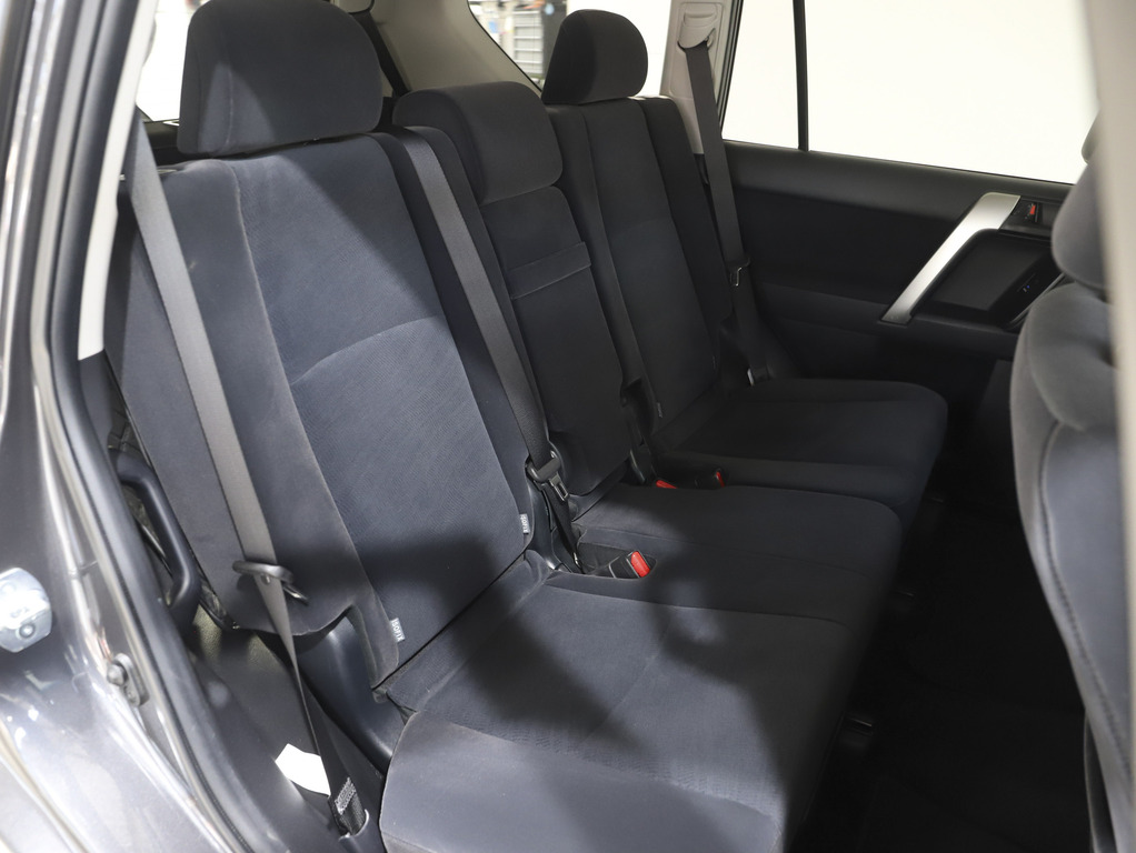 2021 Toyota Prado GXL image 22