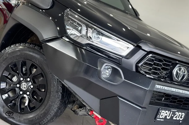 2021 Toyota Hilux Rugged X image 2