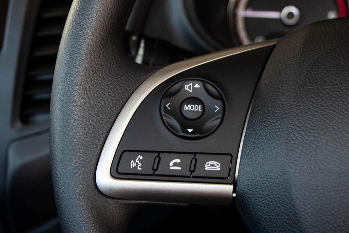 2024 Mitsubishi Triton GLX MR Auto 4x2 MY23 image 11