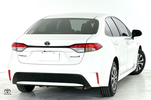 2020 Toyota Corolla Sedan Hybrid Ascent Sport image 8