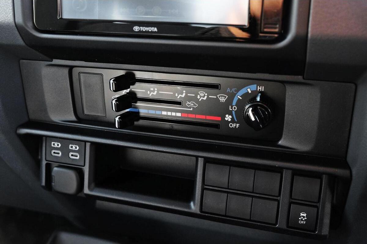 2024 Toyota Landcruiser GXL Manual 4x4 image 14