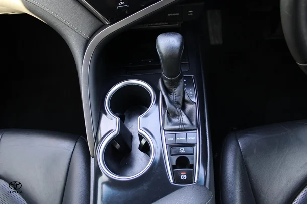2020 Toyota Camry SX image 5