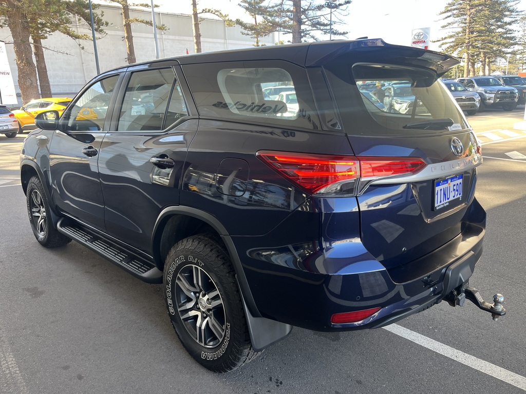 2020 Toyota Fortuner GX image 5
