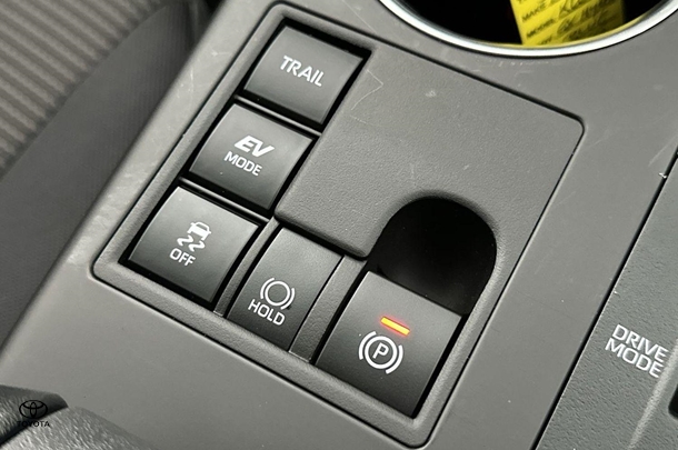 2024 Toyota Kluger Hybrid GX AWD image 27