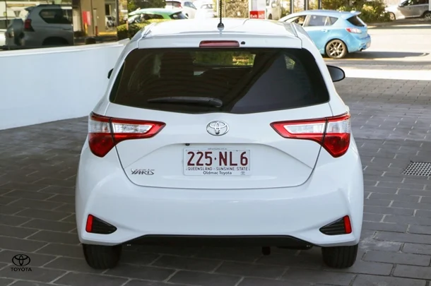 2018 Toyota Yaris Ascent image 5