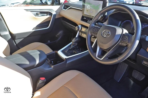 2024 Toyota Rav4 Hybrid Cruiser 2WD image 3