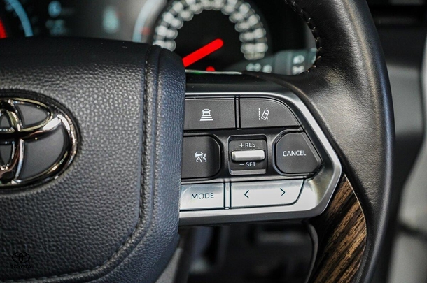 2023 Toyota Landcruiser VX image 21