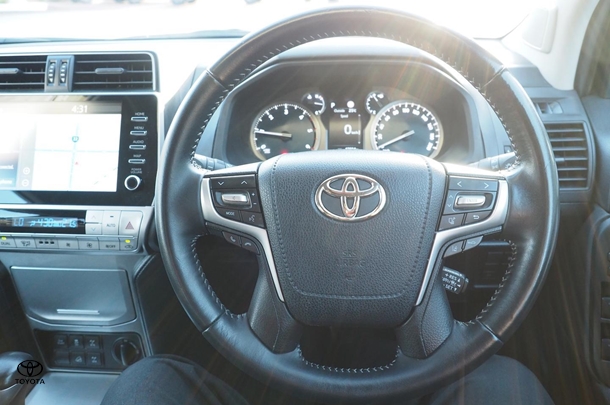 2022 Toyota Prado GXL image 28