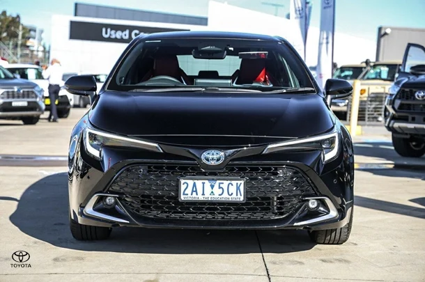2024 Toyota Corolla Hatch Hybrid ZR image 4