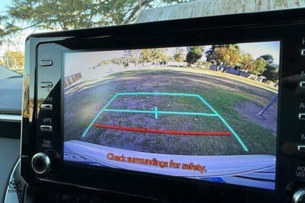 2021 Toyota Corolla Sedan Hybrid Ascent Sport image 19