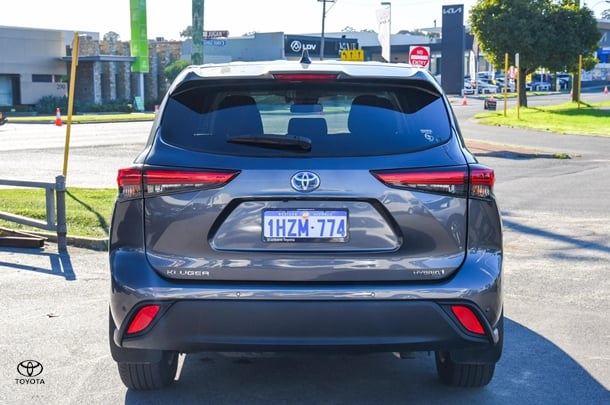 2023 Toyota Kluger Hybrid GX image 5