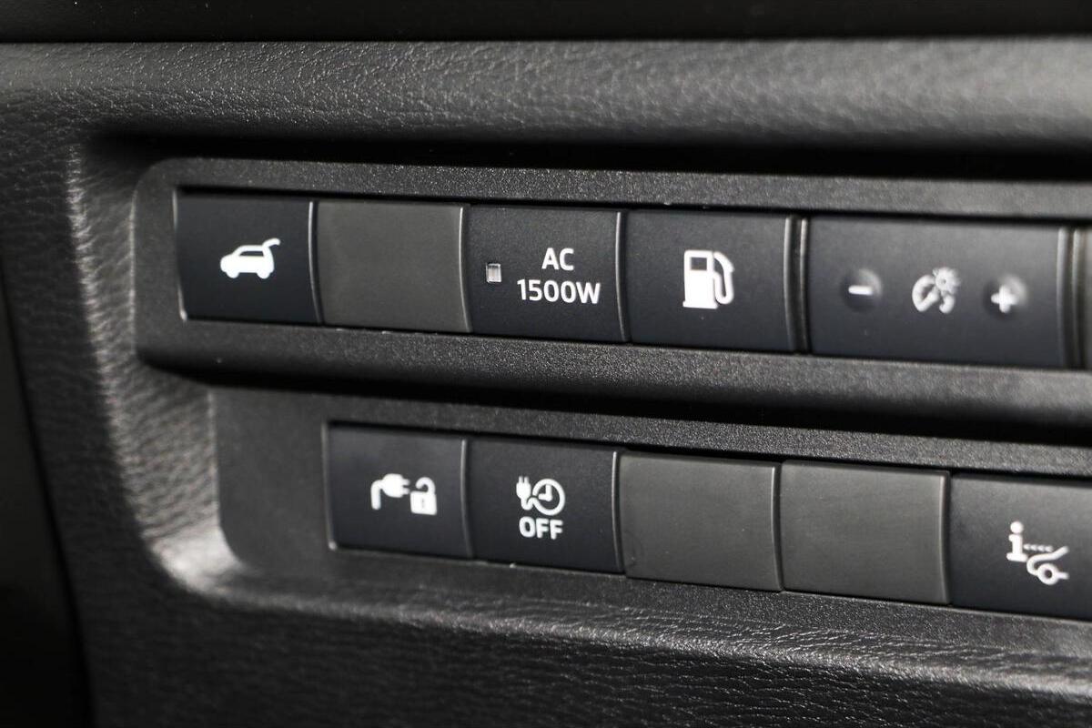 2024 Mitsubishi Outlander PHEV Exceed ZM Auto AWD MY24 image 18