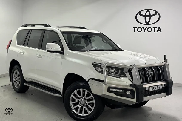 2019 Toyota Prado Kakadu image 1