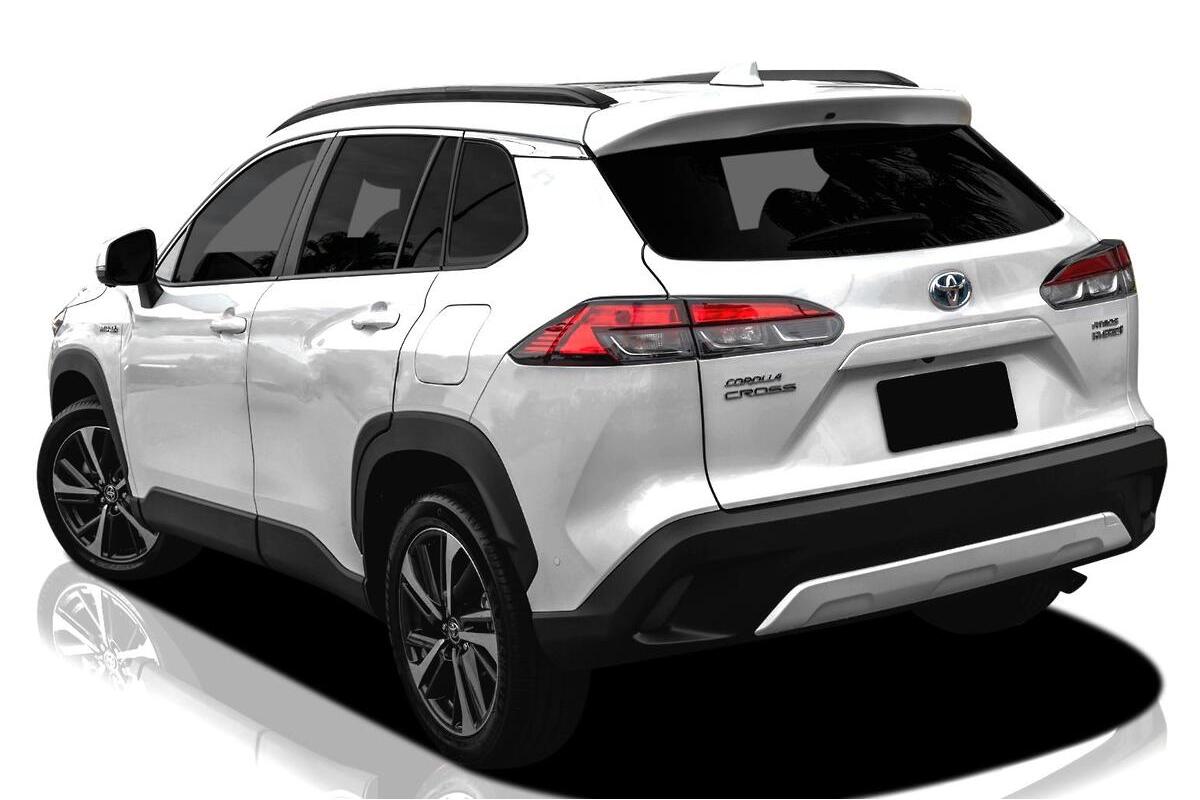 2024 Toyota Corolla Cross Atmos Auto eFour image 5