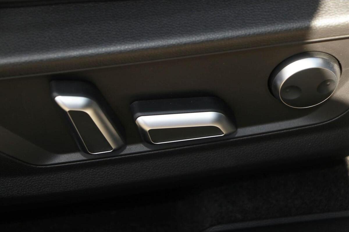 2024 GWM Haval H6 Lux Hybrid Auto image 12