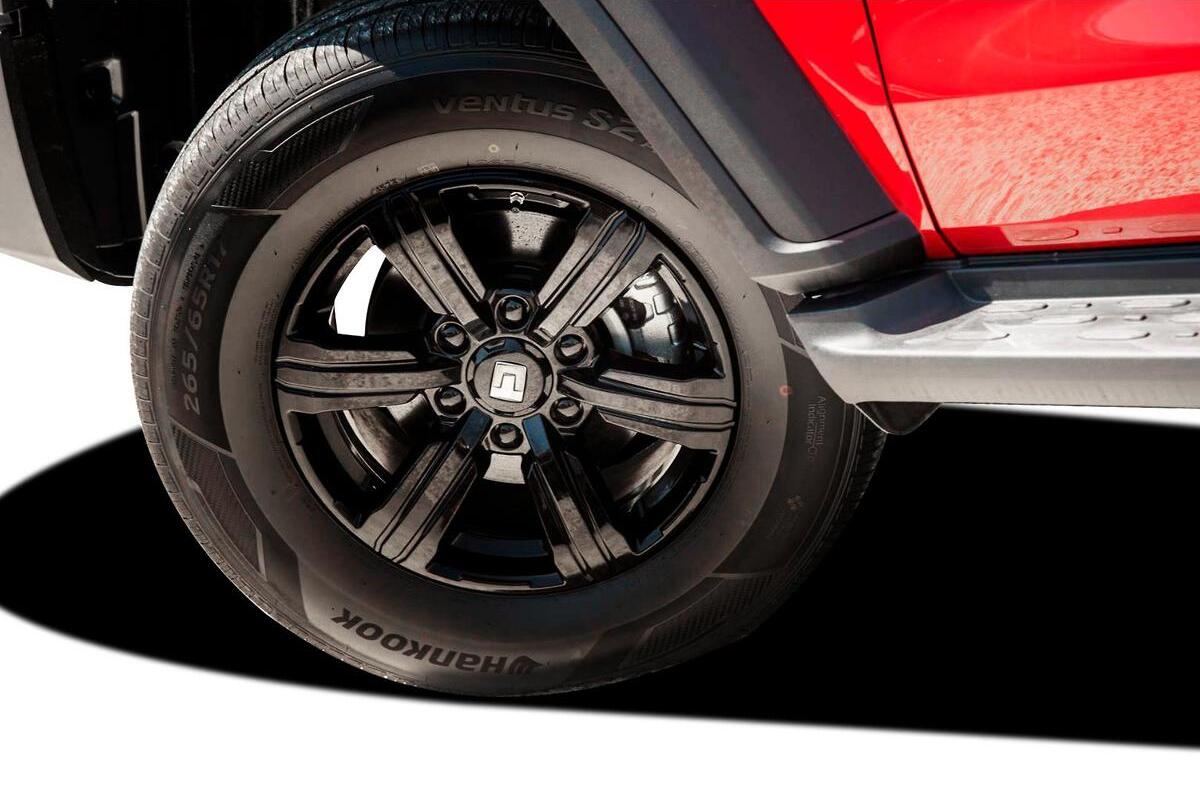 2024 GWM Tank 300 Lux Hybrid Auto 4x4 image 18