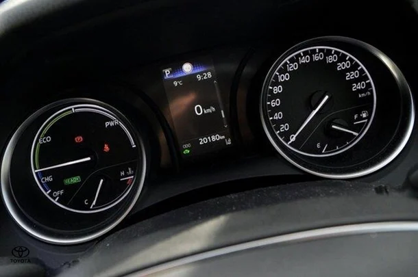 2022 Toyota Camry Hybrid Ascent image 13