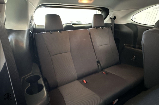 2024 Toyota Kluger Hybrid GX AWD image 34