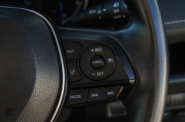 2023 Toyota Rav4 Hybrid GX image 16