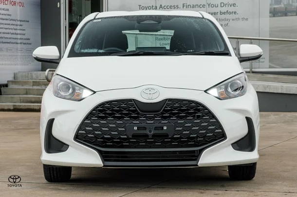 2024 Toyota Yaris Ascent Sport image 4