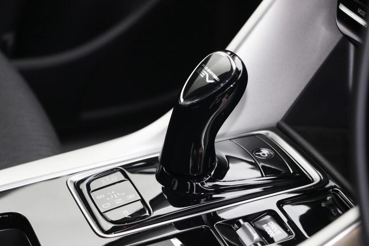 2025 Mitsubishi Eclipse Cross PHEV ES YB Auto AWD MY24 image 19