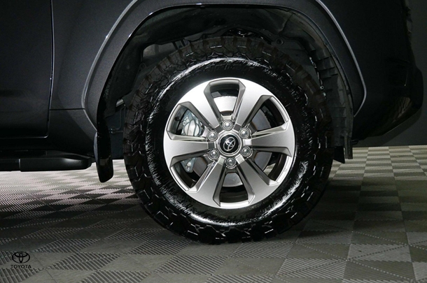 2023 Toyota Landcruiser Sahara image 7