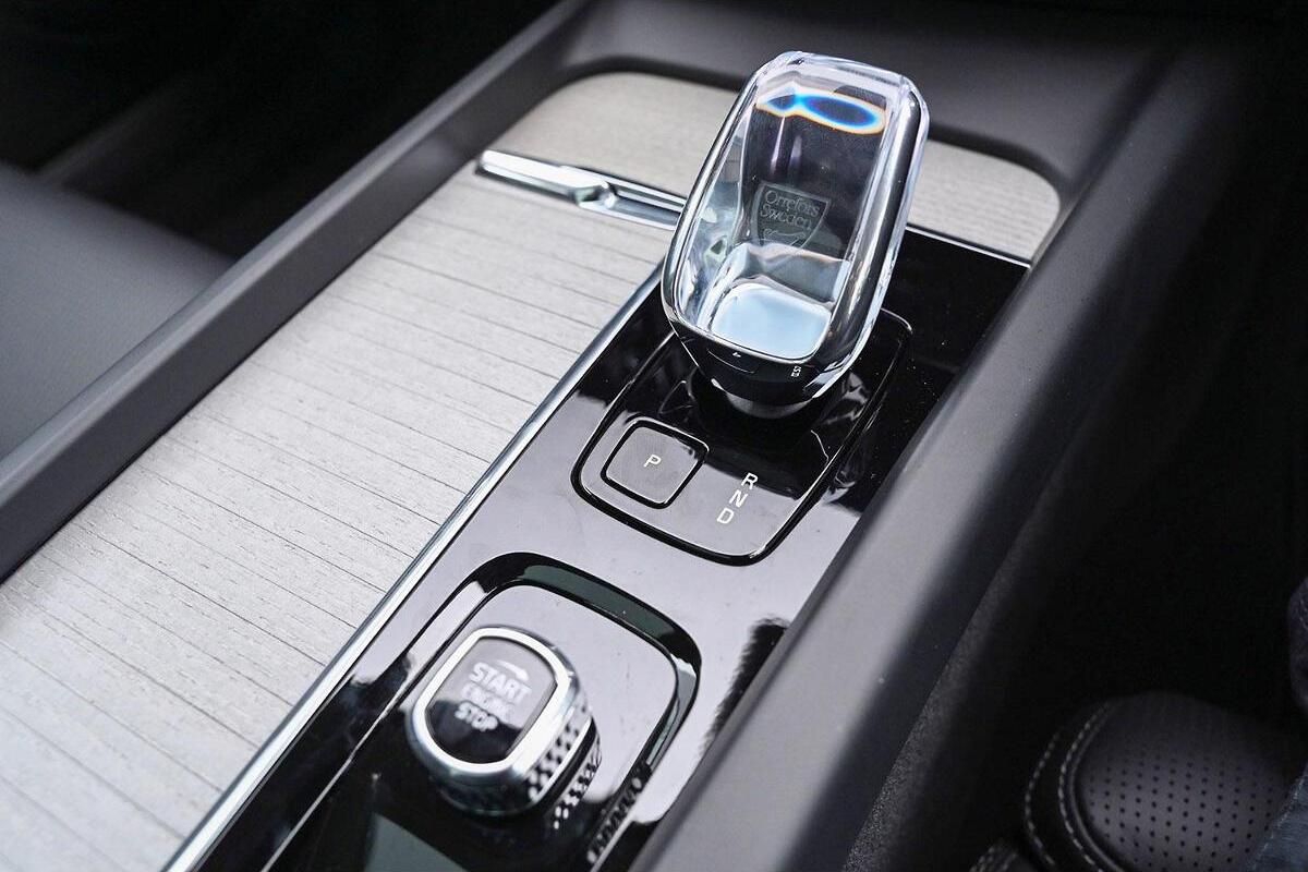 2024 Volvo V60 Cross Country Ultra B5 Bright Auto AWD MY25 image 13