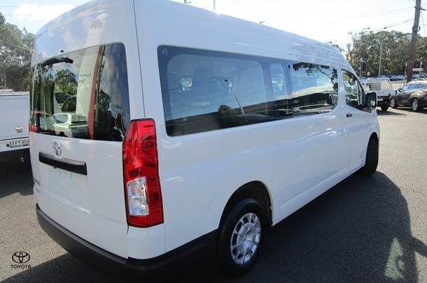 2023 Toyota Hiace SLWB image 3