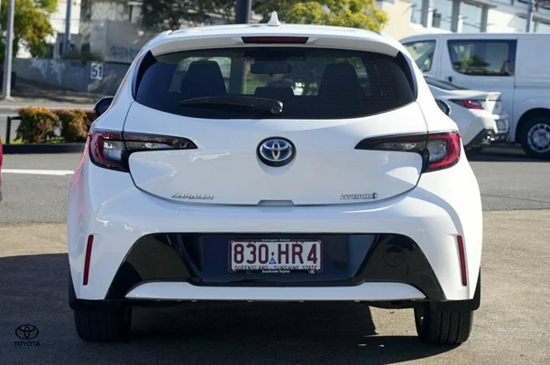 2023 Toyota Corolla Hatch Hybrid Ascent Sport image 5