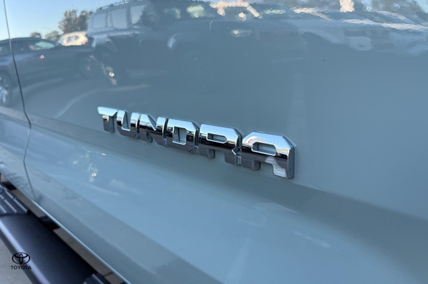 2024 Toyota Tundra Limited image 7