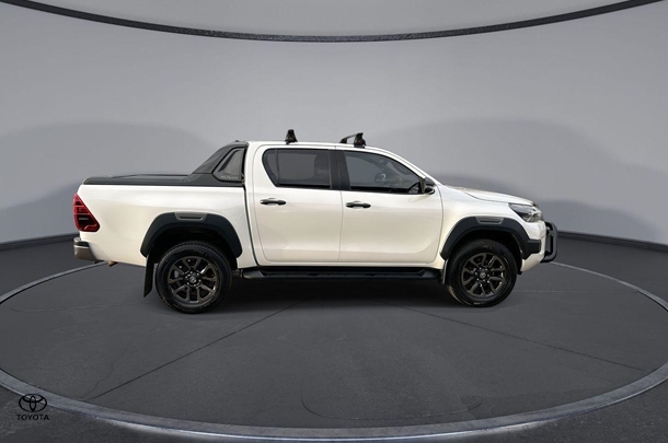 2020 Toyota HILUX Rogue image 9