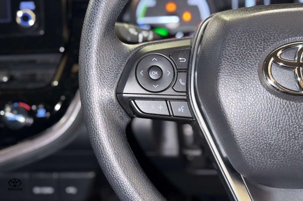 2024 Toyota Camry Hybrid Ascent image 18