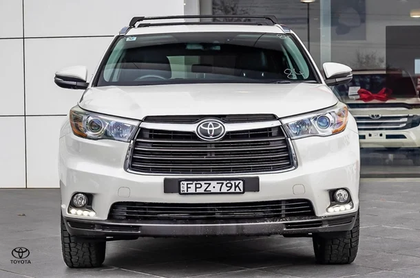 2016 Toyota KLUGER AWD GRANDE image 5