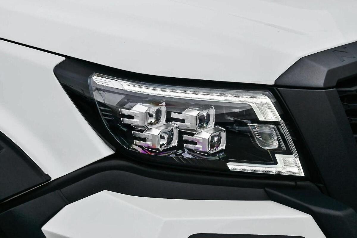 2024 Nissan Navara PRO-4X Warrior D23 Auto 4x4 MY24 Dual Cab image 19