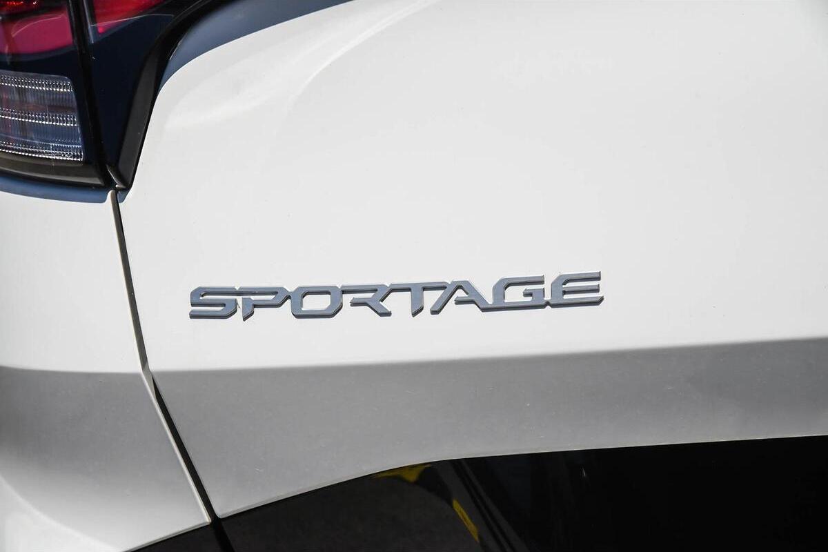 2024 Kia Sportage SX Manual FWD MY25 image 9
