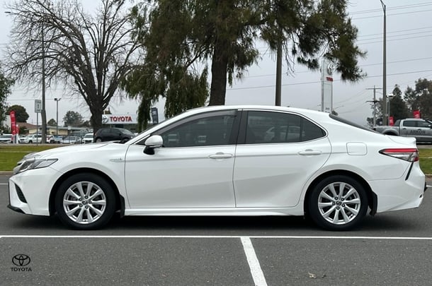 2018 Toyota Camry Hybrid Ascent Sport image 6