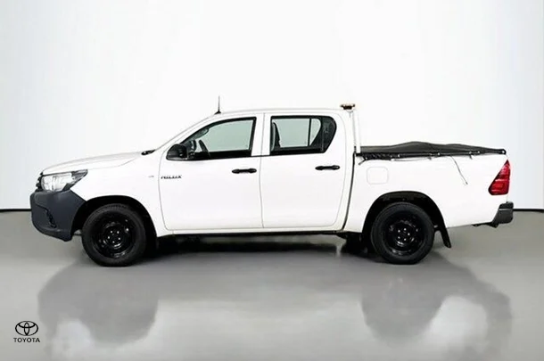 2020 Toyota Hilux Workmate image 5