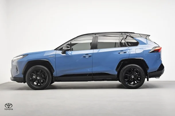 2022 Toyota RAV4 Hybrid XSE (AWD) image 4
